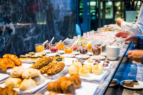 big hotel breakfast buffet|15 of the Best Breakfast Buffets In and Outside .